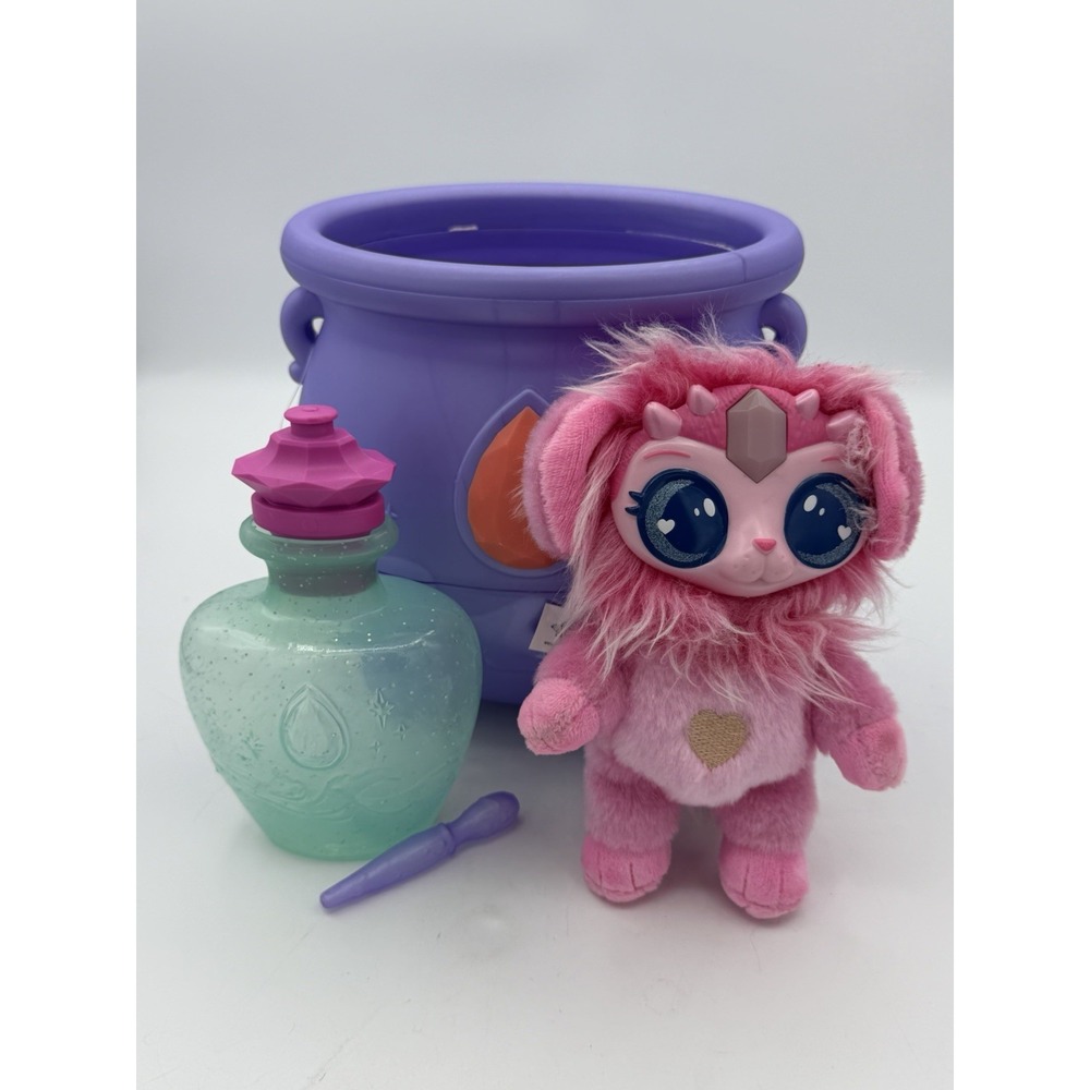 Magic Mixies Magical Misting Cauldron Interactive 8" Rainbow Plush Toy